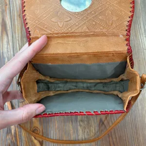 Vintage 70s/80s Thai Painted Leather Crossbody Purse thumbnail 4
