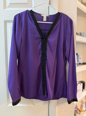 Banana Republic Blouse Long Sleeve Purple women’s Small thumbnail 1