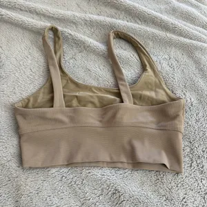 Beach Riot Leah Sports Bra thumbnail 4