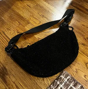 BEIS Crossbody Bag thumbnail 1