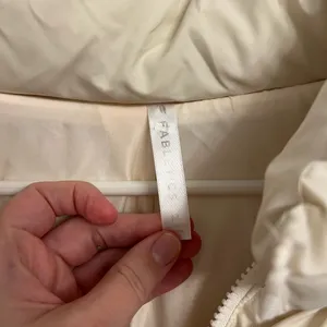 Fabletics Wander Cropped Puffer thumbnail 3
