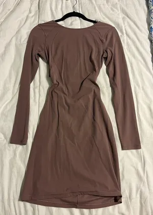 Lululemon Contour Dress Nulu Dusty Pink Antique Bark Long Sleeve Cutout Back 4 thumbnail 3