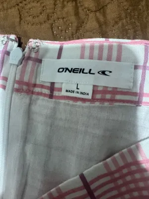 O'Neil Chic mini skirt with pink and white plaid pattern. Perfect for casual outings. thumbnail 6