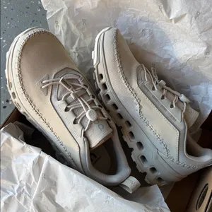 On Cloudaway 2 Sneakers Size 7.5 thumbnail 1
