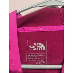 North Face Hoodie Women XS Pink Light Weight Sweater Flex Mountain Athletics thumbnail 3