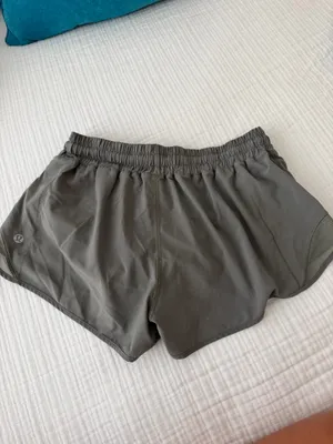 Lululemon Hotty Low-Rise Liner Shorts 2.5" 8 thumbnail 2
