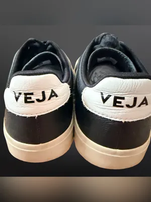 VEJA Campo Black & White Leather Sneakers — Women’s 10 thumbnail 8