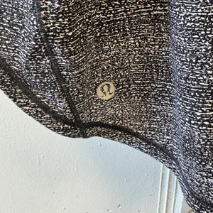 Lululemon Mesh Back Racerback Tank Top Space Dye Black White Size Small thumbnail 5