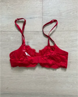 Victoria's Secret Bra thumbnail 7