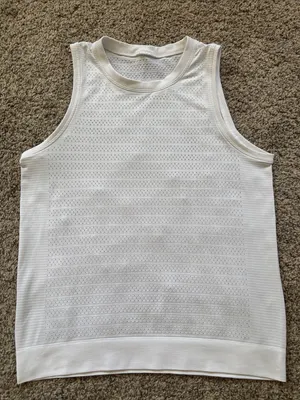 Lululemon Breeze By Tank Top size 6 thumbnail 1