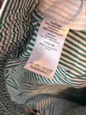 Free assembly white and green stripe crops size large thumbnail 7