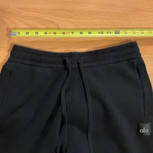 Alo Yoga Scholar Straight Leg Sweatpant Black M thumbnail 3