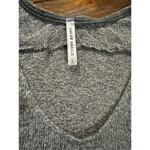 Lulu’s Basic Heathered Gray relaxed fit Knit Blouse Long Sleeve V‎ Neck Hi Lo sz thumbnail 3