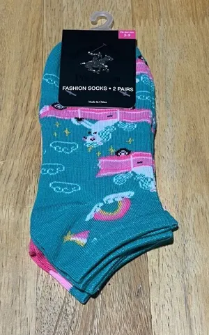 Beverly Hills Polo Club Unicorns & Polka Dot Woman’s Fashion Socks NEW Size 5-9 thumbnail 1