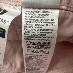 Levi's 501 Original Fit Jeans Pink Button Fly Straight Leg Women's 26 x 30 thumbnail 7