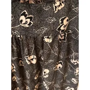 Lizard Thicket Black Floral Maxi Dress Large thumbnail 3
