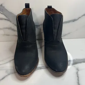Lucky Brand Women's Black Leather Ehleen Boots Sz 8 Festival Boho Minimalist thumbnail 2