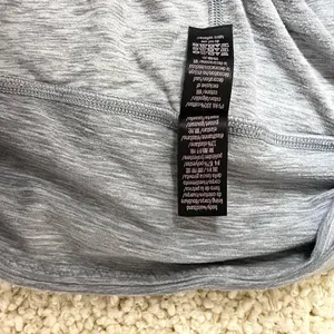 Victoria’s Secret Capri leggings thumbnail 8