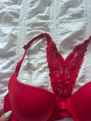 Victoria's Secret Bra thumbnail 2