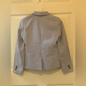 J Crew Women's Light Blue Linen Blend  Buttoned Blazer.   Size-2 thumbnail 3