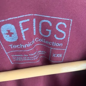 Figs Casma™ Three-Pocket Scrub Top thumbnail 6