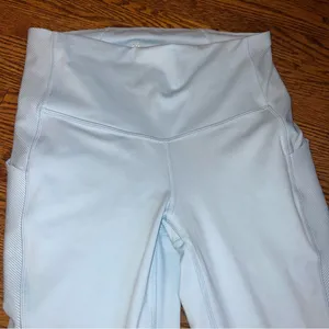All In Motion Target Brand Yoga Pants / Leggings w/ pockets thumbnail 3