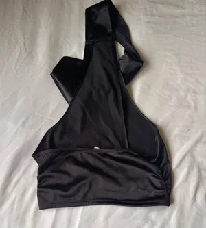 Black crop top Size M thumbnail 2