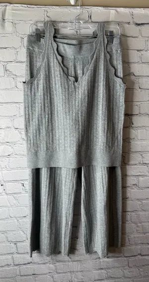 Magnolia Ribbed Knit Sleeveless Sweater Top and Wide-Leg Pants Set m/L thumbnail 1