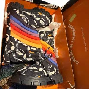 NEW Farm Rio Puffy Tall Rainbow Snow winter Boots Graphic Toucan Print Size 6 thumbnail 11