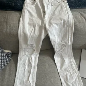 AGOLDE 90's Mid Rise Loose Jeans in Cloudburst thumbnail 3