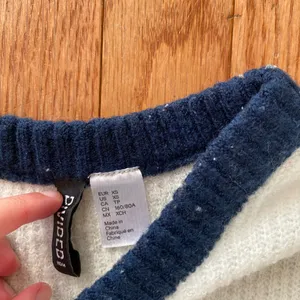 blue white red striped sweater thumbnail 4