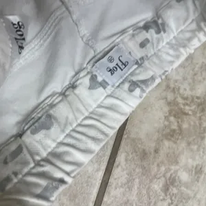 Bevy Flog Camo Jogger Pants White Silver Camouflage Made in Israel Sie 26 thumbnail 6