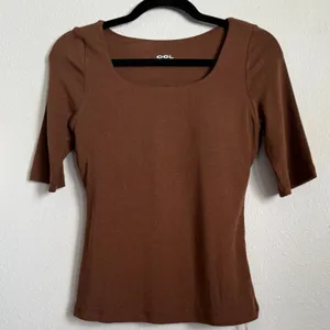 OGL Essential Elbow Length Sleeve Square Neck Bra Top Sweet Hazelnut Brown M NWT thumbnail 2