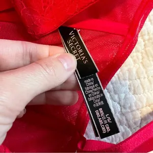 ✨ Victoria’s Secret Red Lace‎ Sexy Unlined Strapless Bra Large thumbnail 8