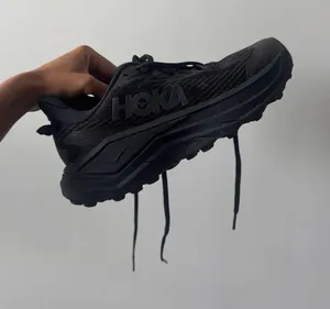 Hoka Clifton 8 Gore Tex Women’s Size 7 US LIKE NEW thumbnail 1