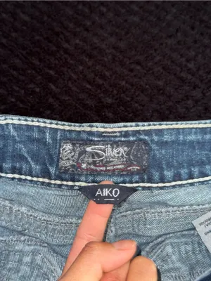 Silver Jeans Co Women’s Aiko Mid Rise Jeans Blue Dark Wash Size 28 thumbnail 3