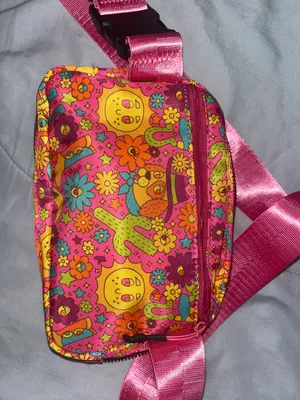 Pink Crossbody/Fannypack bag thumbnail 6
