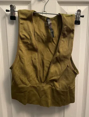 Urban Outfitters Top thumbnail 1