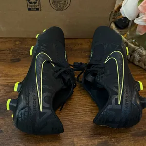 NIKE Phantom Venom Pro FG Black Volt Firm Ground Soccer Cleats Mens Size 8 thumbnail 3