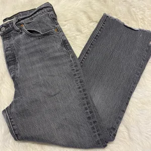 Levi's Ribcage Straight Jeans Gray Button Fly High Rise 28 / 6 Denim thumbnail 9