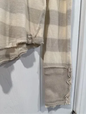 NWOT Free People We The Free Size XS Tan Cream Striped Thermal Knit V Neck Top thumbnail 3