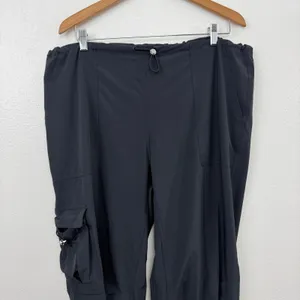 Alo Pants Womens Large Black It Girl Cargo Yoga Athleisure High Waist Pocket thumbnail 2