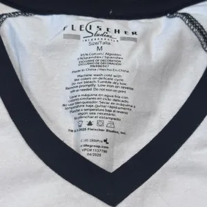 Betty‎ Boop Fleischer Studios White Black Smocked Ringer V-Neck Graphic Top M thumbnail 3