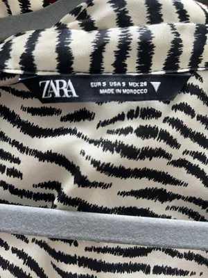 ZARA Long Sleeve Zebra Print Crop Top thumbnail 4
