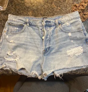 Jean Shorts thumbnail 1