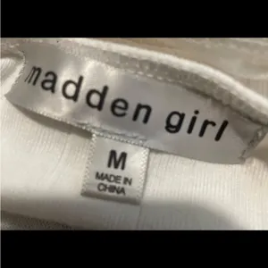 Madden Girl White Lace Camisole Top thumbnail 2