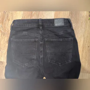 American eagle Women's Black Skinny Jeans thumbnail 7
