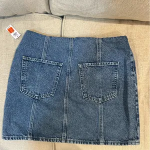Old Navy Light Blue Denim Zip-Front Skirt thumbnail 3