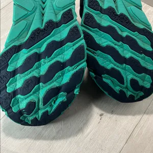 Hoka Women's Shoes in Navy and Teal thumbnail 10