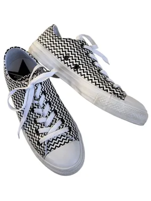 EUC Converse Leather Chuck 70 Mission-V-O Sneakers Black White Chevron Size 7 thumbnail 1